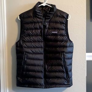 Brand new, never worn!! Men’s Patagonia Vest